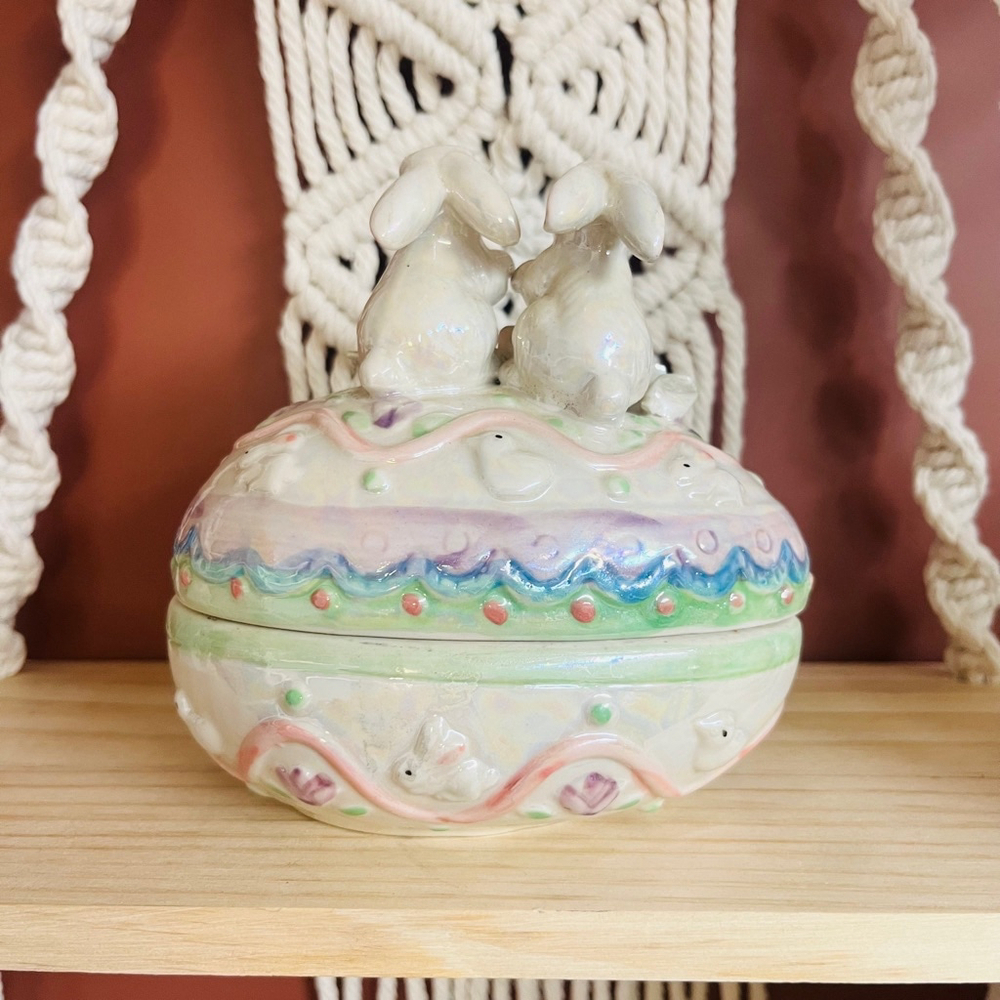 Easter Egg Trinket Box Bunny Rabbit Flowers Iridescent Finish Multicolor - Picture 4 of 9